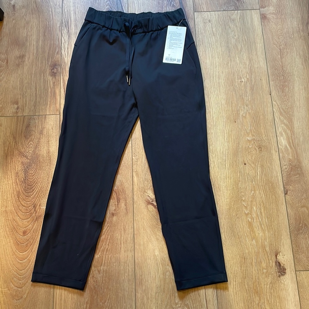 Lululemon size 4